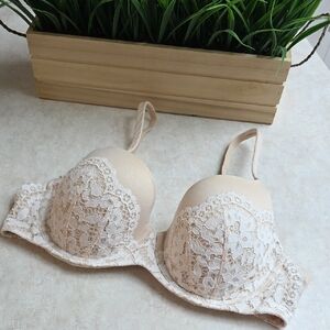 Victoria's Secret Body By Victoria Lace Trimmed Lightly Lined Demi